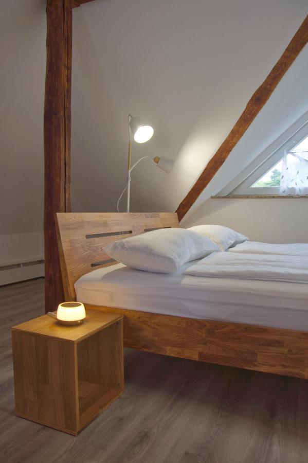 Appartement Traumzeit Mit Balkon In Vorstadtvilla *