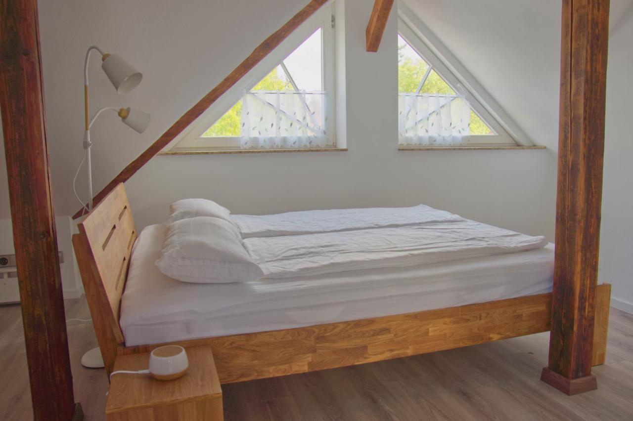 Appartement Traumzeit Mit Balkon In Vorstadtvilla *