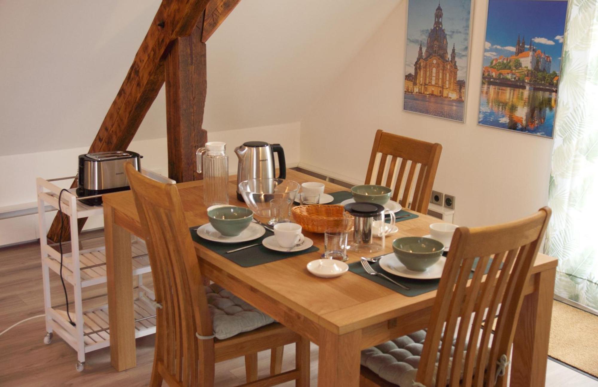 Traumzeit Mit Balkon In Vorstadtvilla Appartement